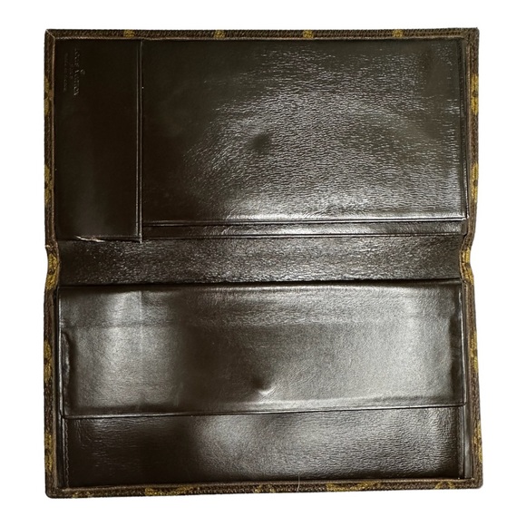 Authentic ‼️💯 Louis Vuitton Monogram Check Book Wallet - Picture 3 of 11